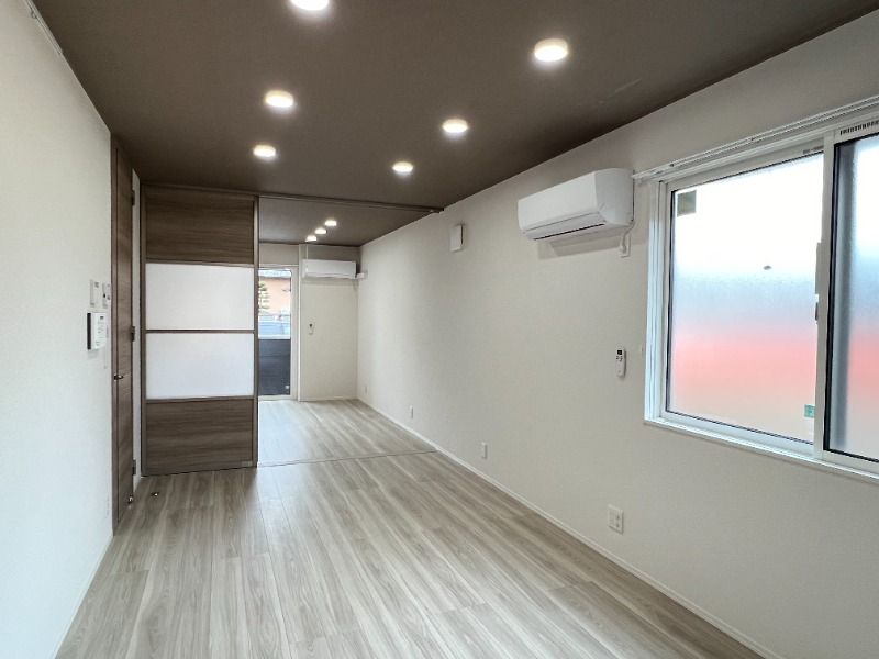 ��ʌ��z�J�s�k�z�J�R���ڂ̃A�p�[�g�̋��ԁE���r���O