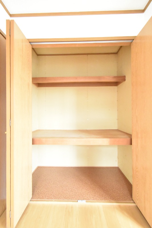 ��ʌ������s���W���ڂ̃A�p�[�g�̎��[