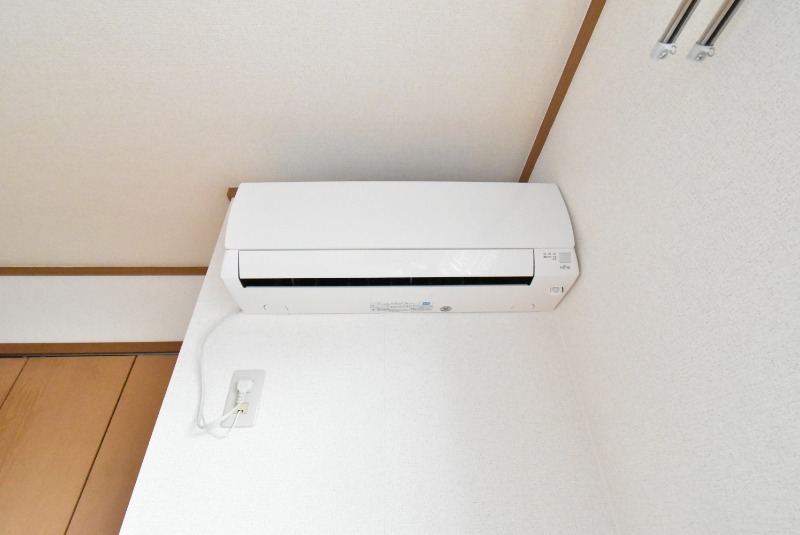 ��ʌ������s���W���ڂ̃A�p�[�g�̂��̑��ݔ�