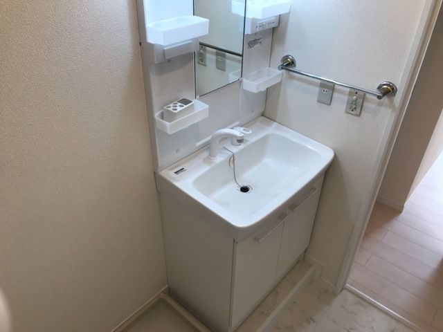 ��ʌ��@�c�s���L�Q���ڂ̃A�p�[�g�̐��ʏ�