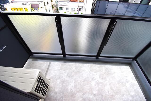 ��ʌ��������܎s�����擌��{�S���ڂ̃}���V�����̃o���R�j�[