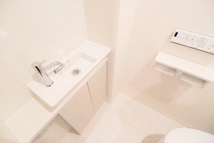 ��ʌ��������܎s��{����ؒ��S���ڂ̃A�p�[�g�̐��ʏ�