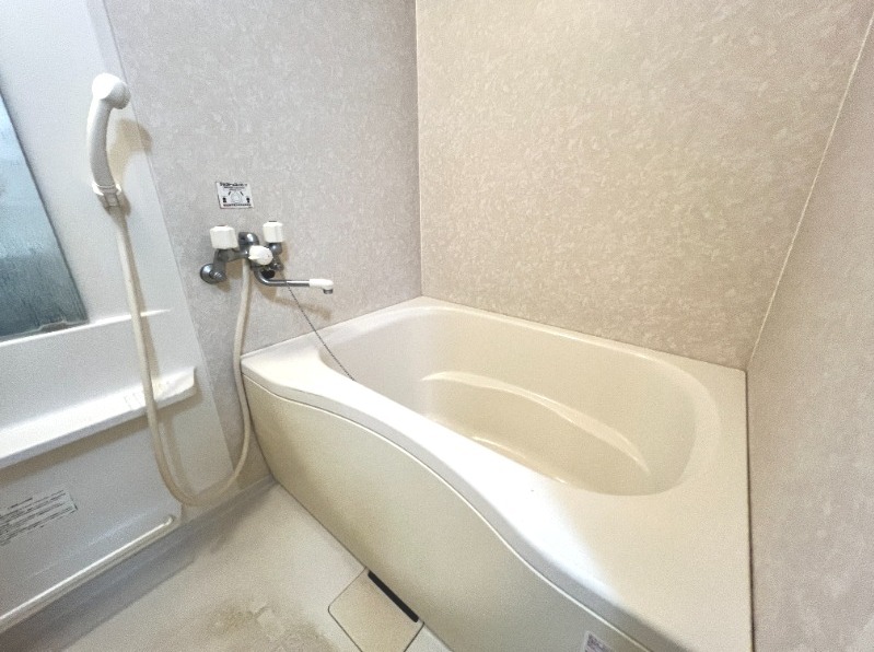 ��ʌ��������܎s������厚�@���̃A�p�[�g�̃o�X