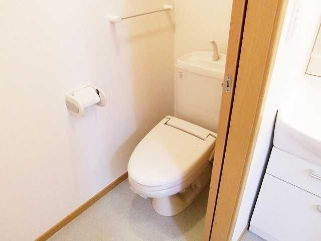 ��ʌ��k�����S�ɓޒ��w���P���ڂ̃A�p�[�g�̃g�C��