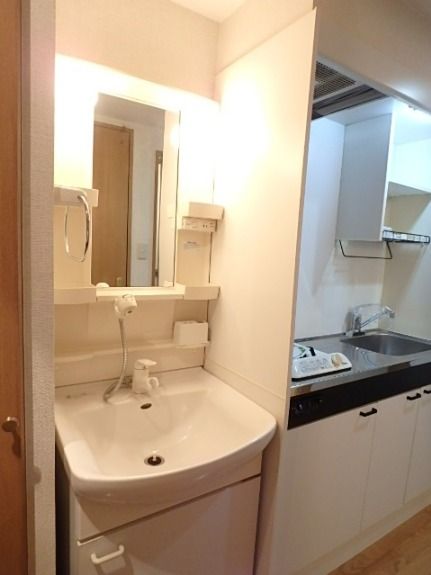 ��ʌ��������܎s�k��{�����Q���ڂ̃}���V�����̐��ʏ�