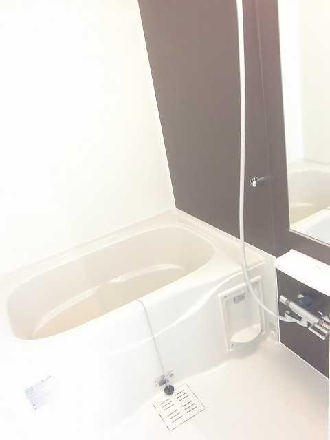 ��ʌ��������܎s��΋�������R���ڂ̃A�p�[�g�̃o�X