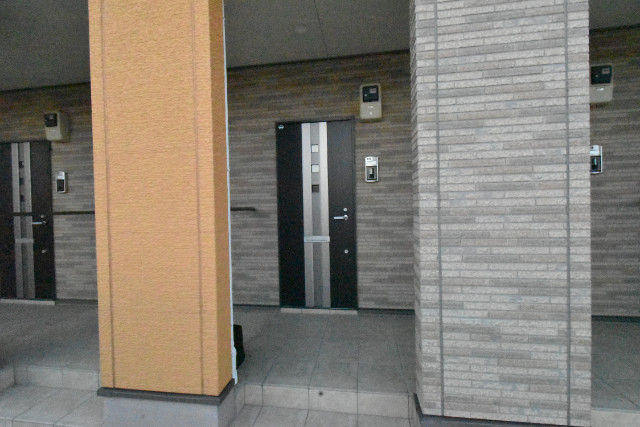 ��ʌ��������܎s��΋�������R���ڂ̃A�p�[�g�̃G���g�����X