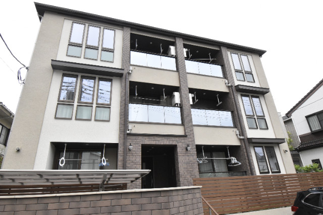 ��ʌ��������܎s��{��������P���ڂ̃A�p�[�g�̌����O��