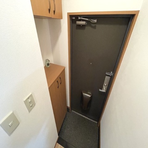 ��ʌ�����s�����R���ڂ̃}���V�����̌���