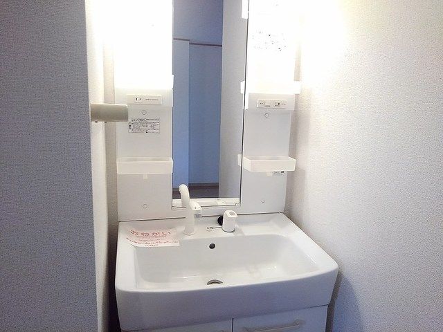 ��ʌ��z�J�s�����Q���ڂ̃}���V�����̐��ʏ�