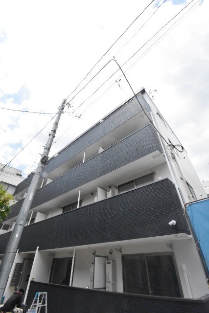 ��ʌ��������܎s��{�擌���Q���ڂ̃}���V�����̌����O��