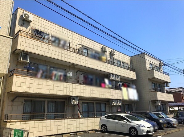 ��ʌ�����s��؂S���ڂ̃A�p�[�g�̌����O��