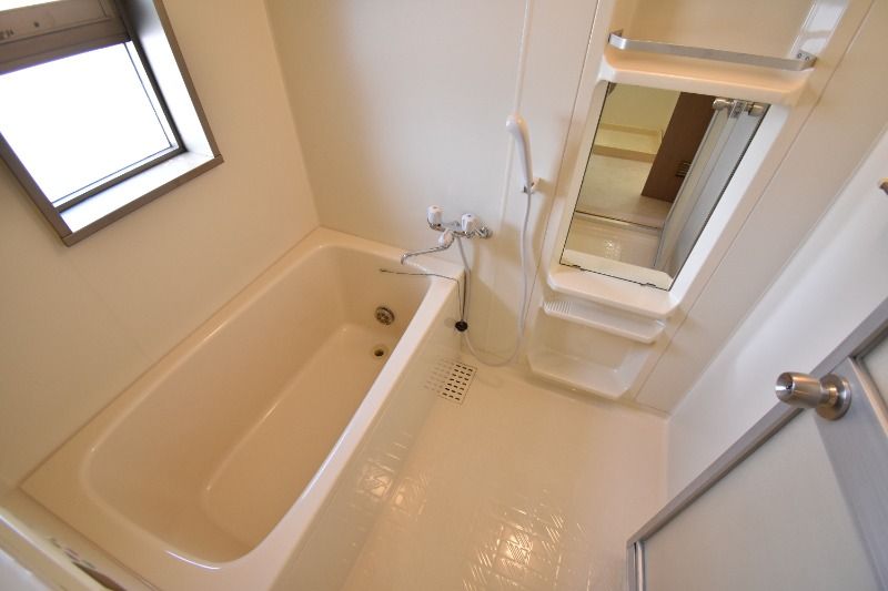 ��ʌ��������܎s������~����R���ڂ̃A�p�[�g�̃o�X