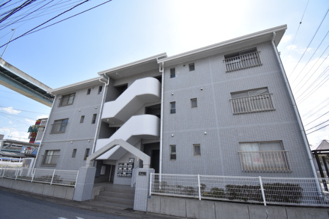 ��ʌ��������܎s������~����R���ڂ̃A�p�[�g�̃G���g�����X