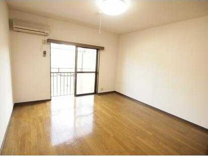 ��ʌ�����s�厚�����̃A�p�[�g�̋��ԁE���r���O