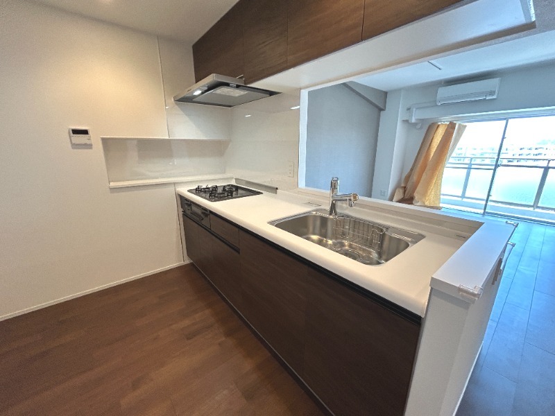 ��ʌ��������܎s�k��A�|���P���ڂ̃}���V�����̃L�b�`��