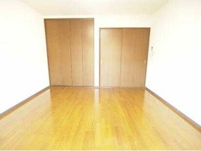 ��ʌ�����s�厚�����̃A�p�[�g�̂��̑������E�X�y�[�X