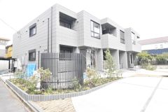 ��ʌ������s������240-1�̃}���V�����̌����O��