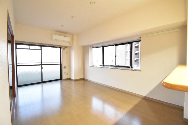 ��ʌ��������܎s��{��O���Q���ڂ̃}���V�����̋��ԁE���r���O