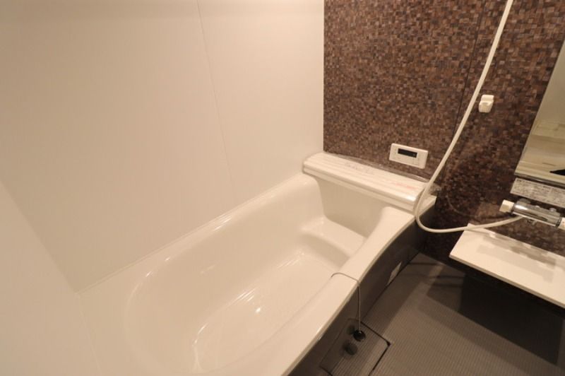 ��ʌ��������܎s������{�����S���ڂ̃A�p�[�g�̃o�X