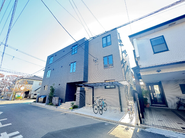 ��ʌ��������܎s��{�捂�@���P���ڂ̃}���V�����̌����O��