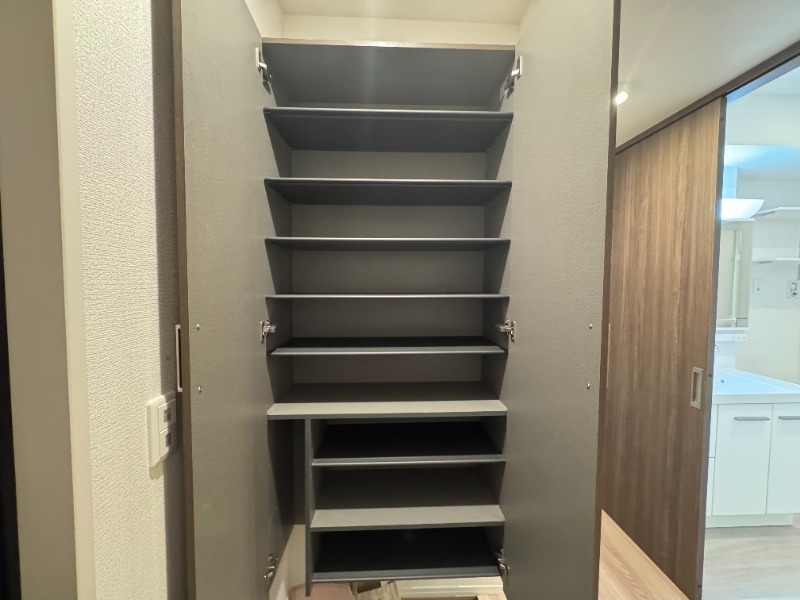 ��ʌ��z�J�s�ԎR���R���ڂ̃A�p�[�g�̎��[