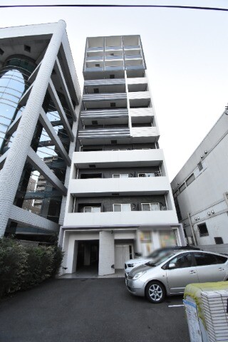 ��ʌ��������܎s��{���咬�R���ڂ̃}���V�����̌����O��