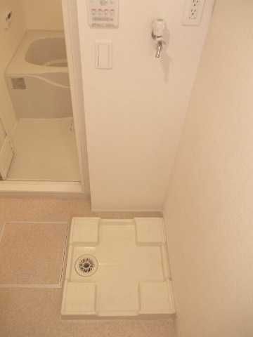 ��ʌ��z�J�s���C�N�^�E���Q���ڂ̃A�p�[�g�̂��̑��ݔ�