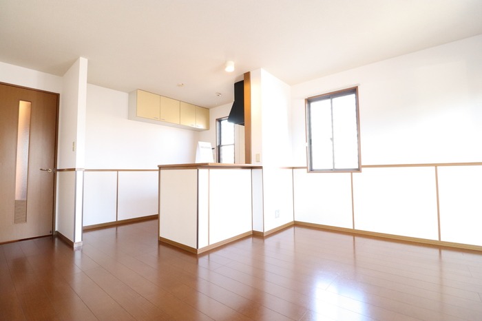 ��ʌ��������܎s��{��O���S���ڂ̃A�p�[�g�̋��ԁE���r���O