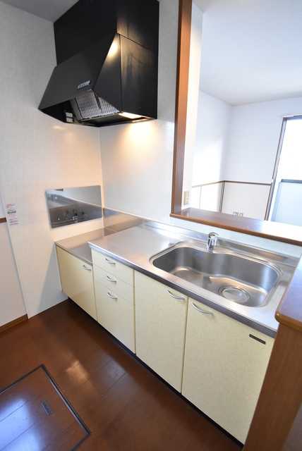 ��ʌ��������܎s��{��O���S���ڂ̃A�p�[�g�̃L�b�`��