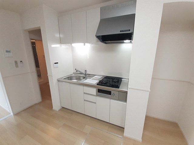 ��ʌ��z�J�s�����S���ڂ̃A�p�[�g�̃L�b�`��