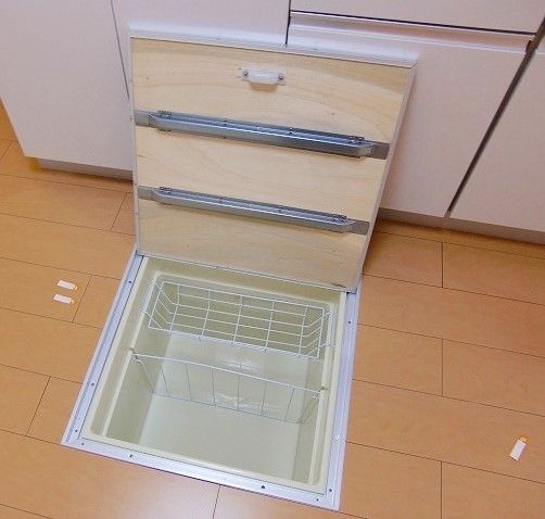 ��ʌ�����s�厚���s�̃A�p�[�g�̂��̑��ݔ�