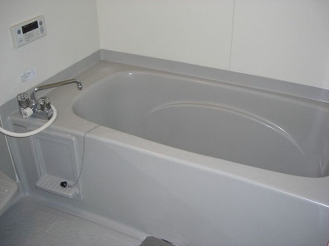 ��ʌ�����s�˒˓��S���ڂ̃e���X�n�E�X�̃o�X