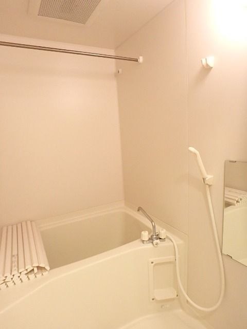 ��ʌ��������܎s����厚�y���̃}���V�����̃o�X