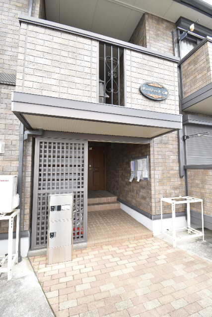 ��ʌ��������܎s����厚���V�n�̃A�p�[�g�̃G���g�����X