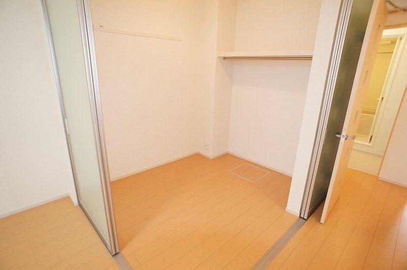 ��ʌ�����s�厚���s���̃A�p�[�g�̂��̑������E�X�y�[�X