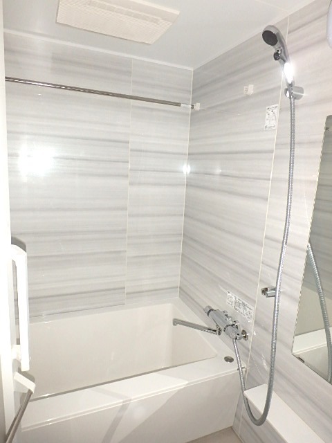 ��ʌ��������܎s��{��g�~���S���ڂ̃}���V�����̃o�X