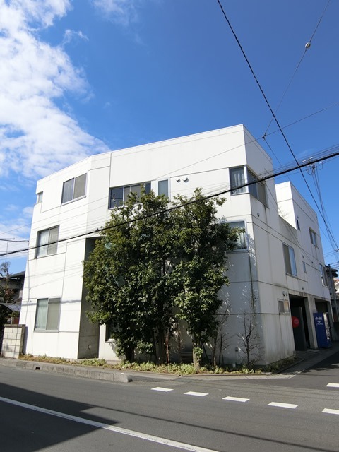 ��ʌ��������܎s��{��㏬���̃}���V�����̌����O��