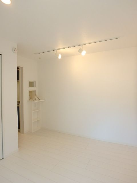 ��ʌ��������܎s����厚�w��̃A�p�[�g�̋��ԁE���r���O