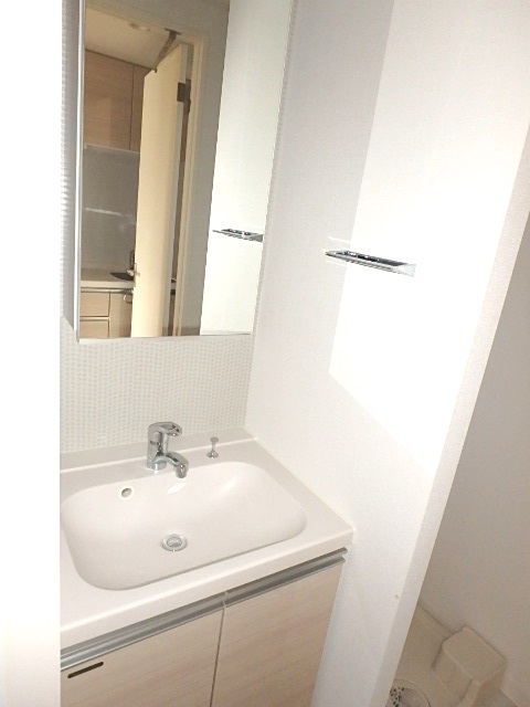 ��ʌ��������܎s��{��g�~���S���ڂ̃}���V�����̐��ʏ�