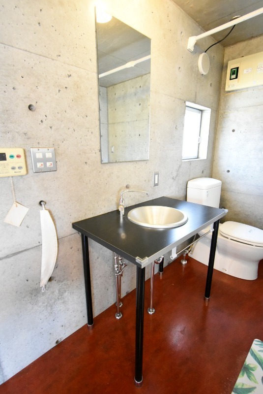 ��ʌ��������܎s��{��㏬���̃}���V�����̐��ʏ�