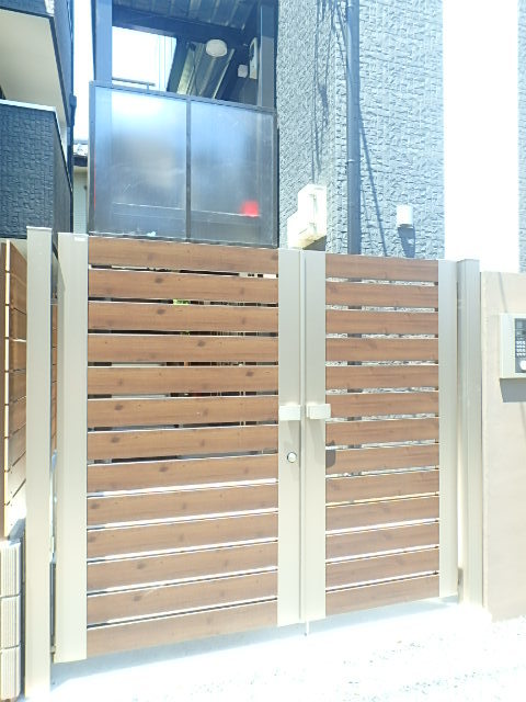 ��ʌ��������܎s����厚�w��̃A�p�[�g�̃G���g�����X