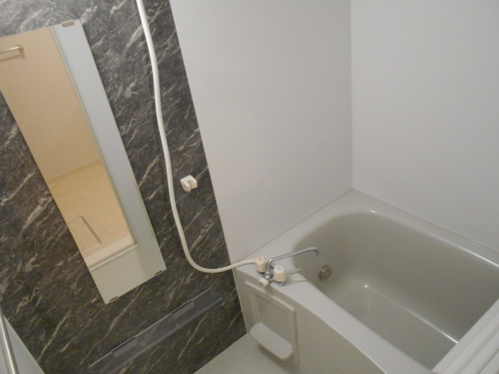 ��ʌ��z�J�s��z�J�R���ڂ̃}���V�����̃o�X