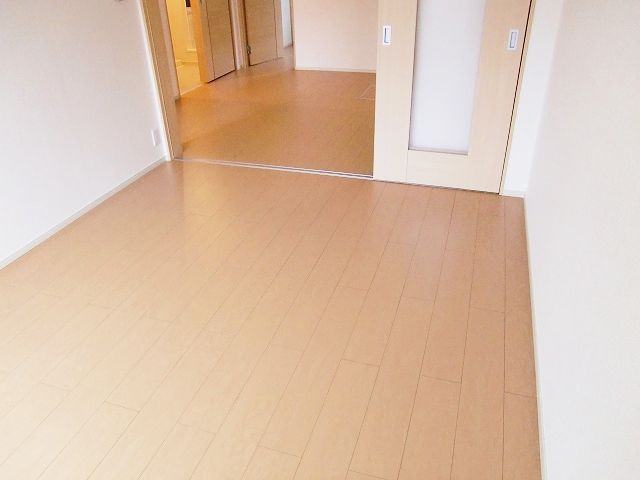 ��ʌ�����s�厚���s�̃A�p�[�g�̋��ԁE���r���O