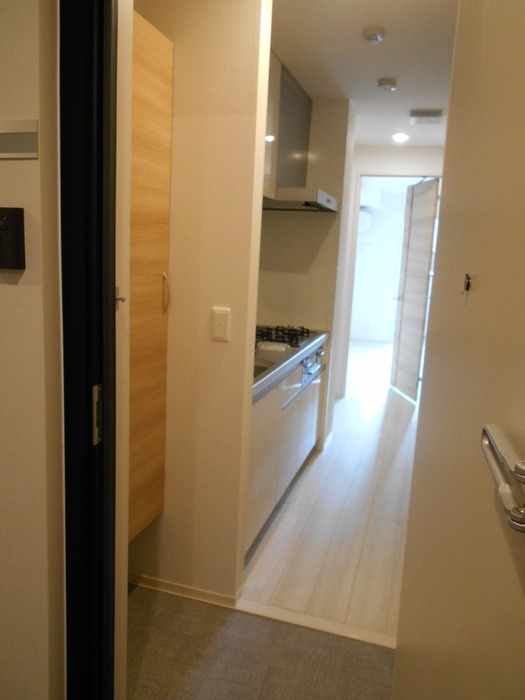 ��ʌ��z�J�s��z�J�R���ڂ̃}���V�����̌���