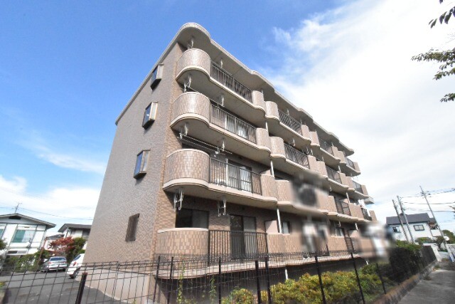 ��ʌ������s�����T���ڂ̃}���V�����̌����O��