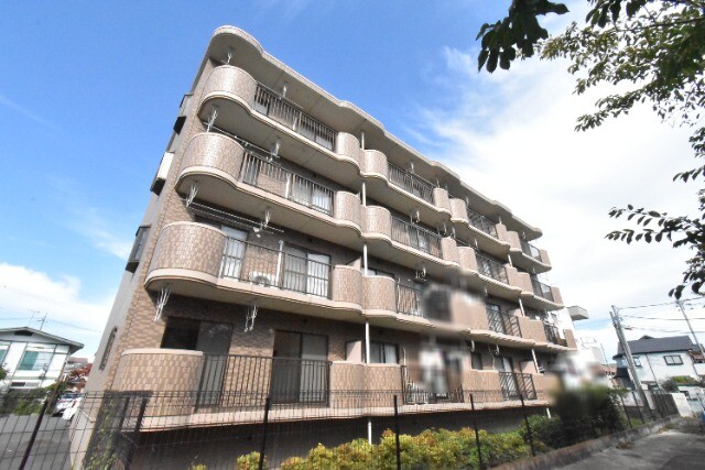 ��ʌ������s�����T���ڂ̃}���V�����̌����O��