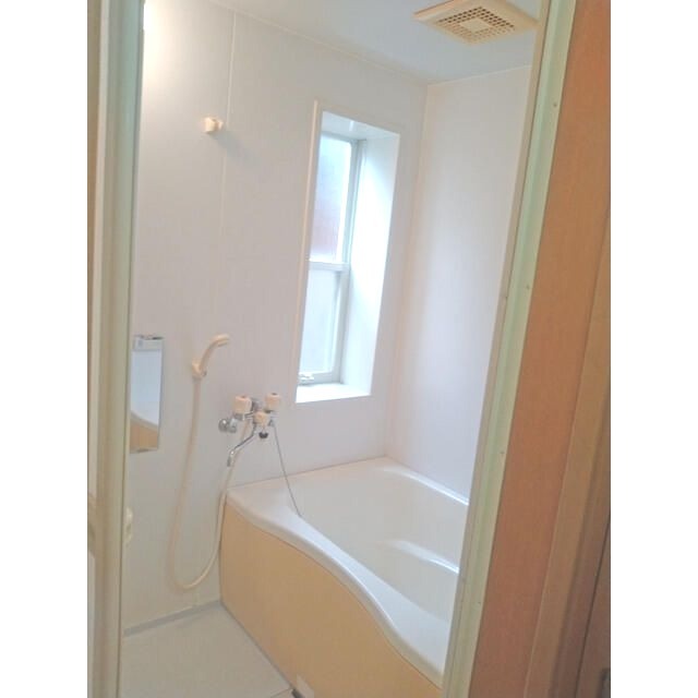 ��ʌ�����s���s�o�H�T���ڂ̃A�p�[�g�̃o�X