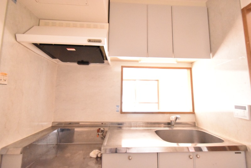 ��ʌ������s�����T���ڂ̃}���V�����̃L�b�`��