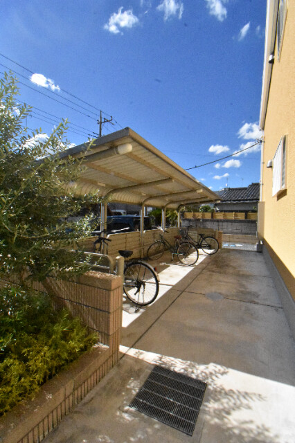 ��ʌ��@�c�s�n���Q���ڂ̃A�p�[�g�̂��̑�